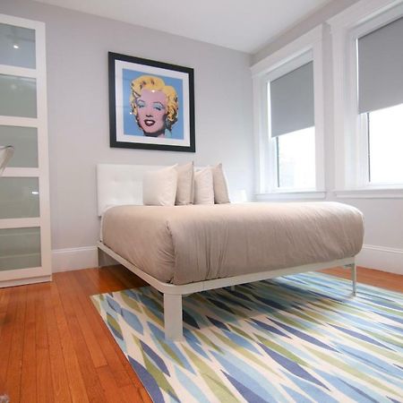 A Stylish Stay W/ A Queen Bed, Heated Floors.. #21 บรูคไลน์ ภายนอก รูปภาพ